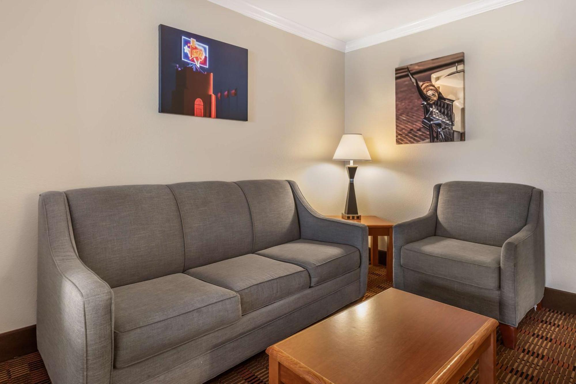 Best Western Club House Inn & Suites Mineral Wells Exteriér fotografie